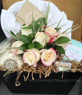 Gillian_Anderson_VancouverBirthdayBasket