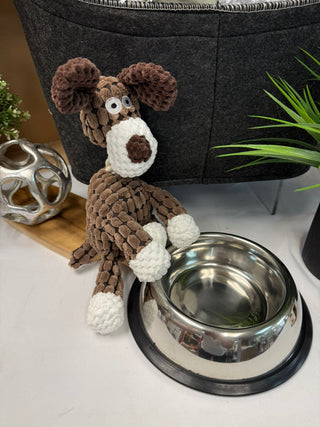 Darren, the plush chewable Dog Toy